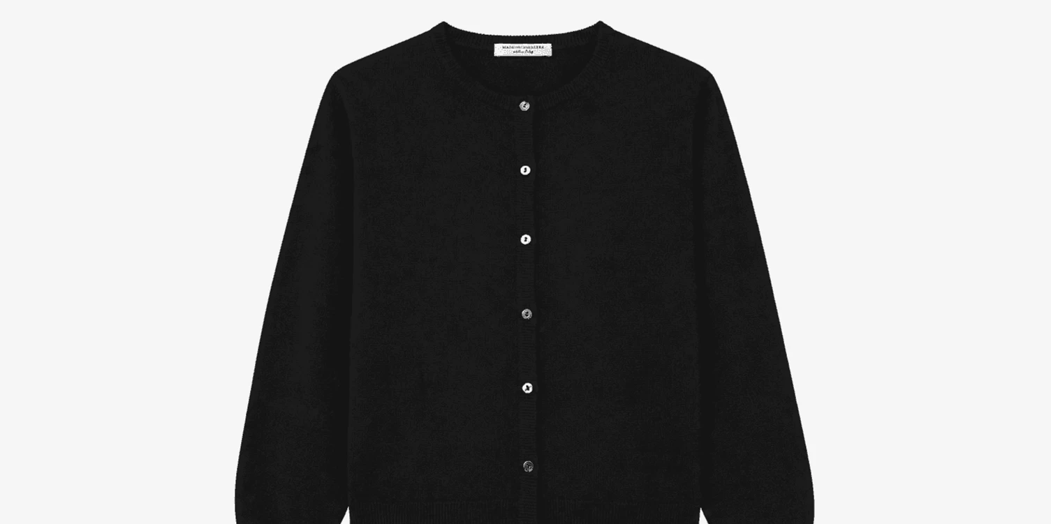 Pure Cashmere Black Sweater for Winter and How to Layer It Right